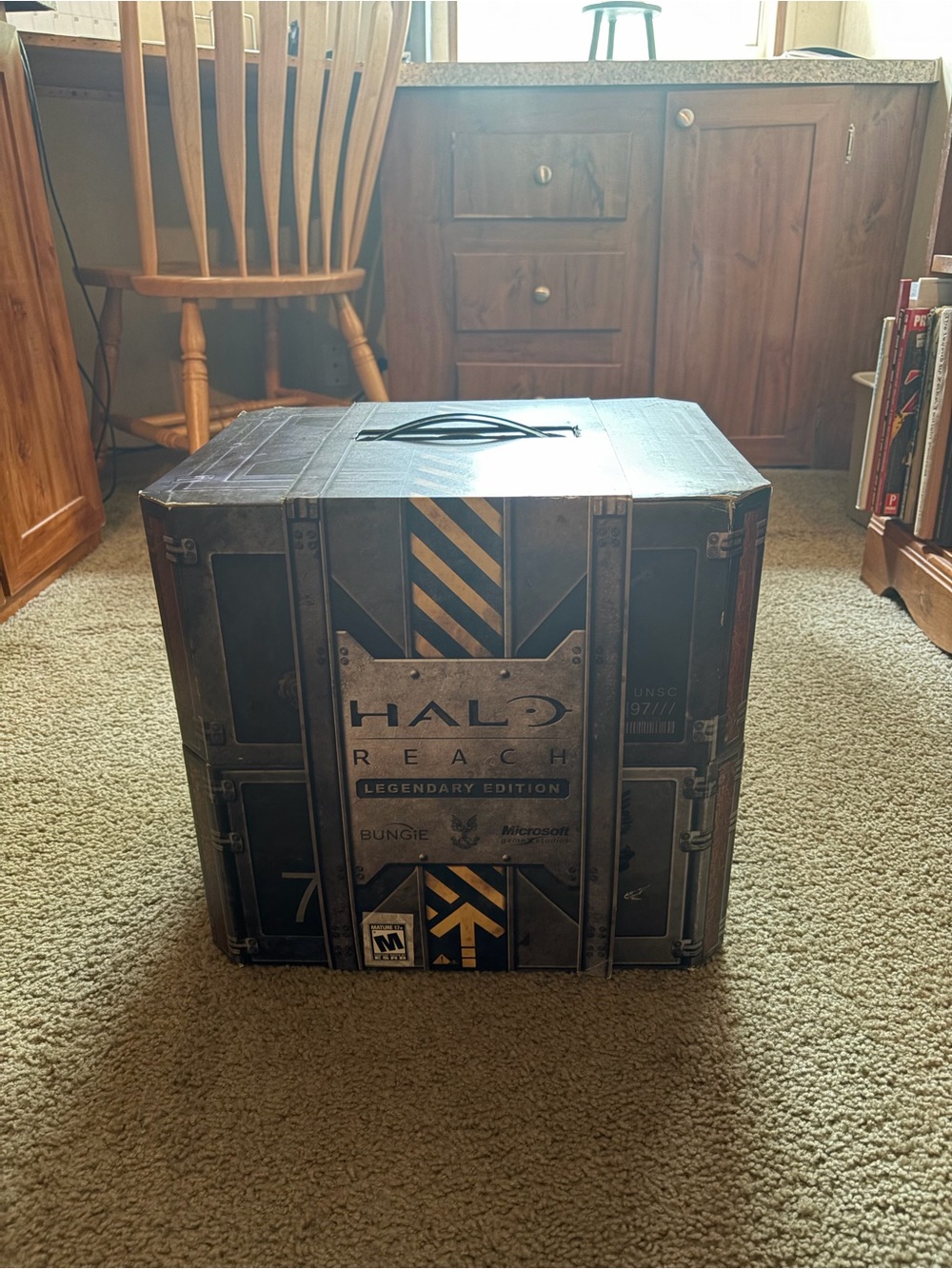 Halo Reach Legendary Edition Box - Black, Yellow, Gray